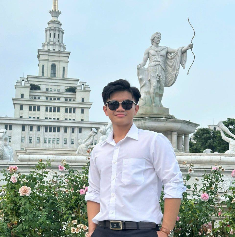 Trainer Khánh Lê